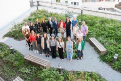 Gruppenbild der Therapeutinnen und Therapeuten der Psychotherapeutischen Hochschulambulanz der Universität Ulm  Quelle: Foto: Elvira Eberhardt  Copyright: Uni Ulm