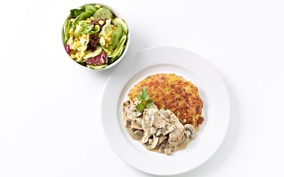 Zürcher Geschnetzeltes mit kleiner Salatbeilage