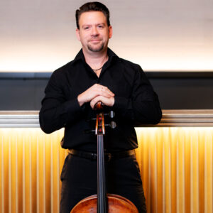 Nicola Mosca Solocellist Foto Harald Hoffmann