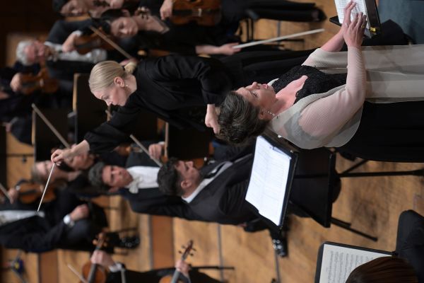 Berliner Staatskapelle Dirigentin Susanna Mälkki Konzertfoto von Peter Fischli 