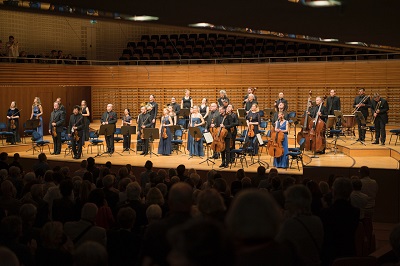 Die Festival Strings Lucerne geniessen den wohlverdienten Schlussapplaus