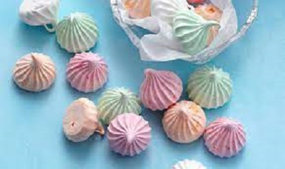 Meringues gibt es auch bunt