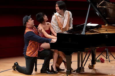 Das Duo Igudesman& Joo mit Special Guest Yuja Wang in der Show zu Rachmaninows 150. Geburtstag Foto Priska Ketterer