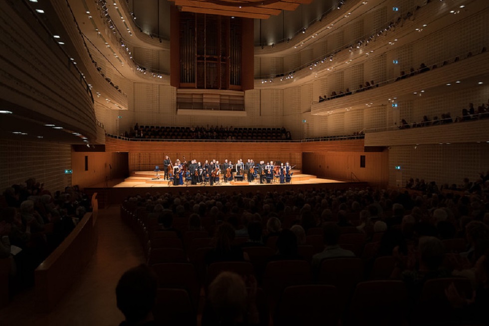 Die Festival Strings Lucerne bereit zum Spiel in der Salle blanche des KKL Luzern
