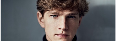 Jan Lisiecki Solist am Klavier