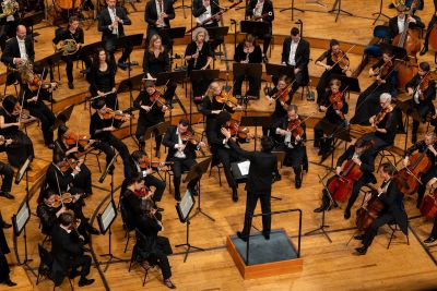 Das Luzerner Sinfonieorchester unter der Leitung von Chefdirigent Michael Sanderling Foto Philipp Schmidli