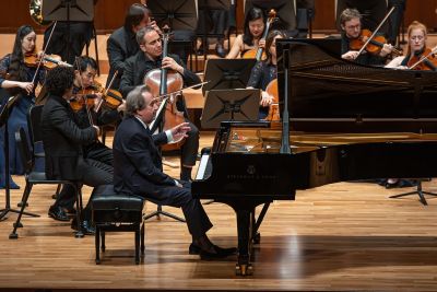 Solist und Orchester in Aktion