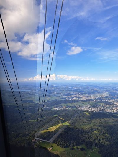 An diesen dünnen Drähten hing unser Leben