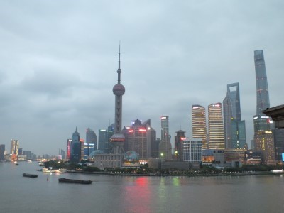Shanghai mit dem zweithöchsten Gebäude der Welt