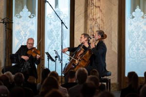 Viola und die zwei Celli