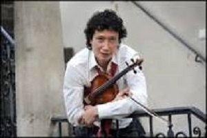 Daniel Dodds, Leitung und Violine