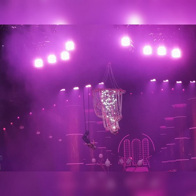 Auch akrobatisch auf der Höhe Pink