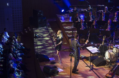 Sabrina Auer mit der Lucerne Concert Band