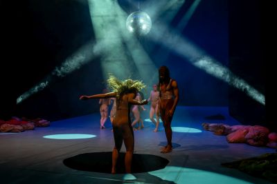 Reef_Marion Zurbach_Dancing Voices_Luzerner Theater_Foto Ingo Hoehn.