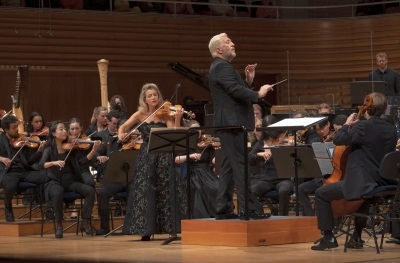 Anne-Sophie Mutter und Thomas Adès zelebrieren Air mit Unterstützung des grossartigen Orchesters Foto Priska Kettererjpg