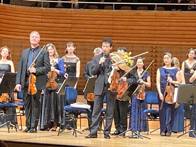 Daniel Dodds bedankt sich für die Ehrung seines Jubiläums