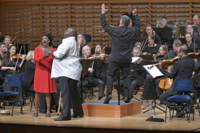 Elizabeth Llewellyn als Bess mit Morris Robinson als Porgy  im Duett