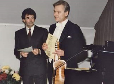 Festivalgründer Günter Rasinski links und Luz Leskowitz 1986