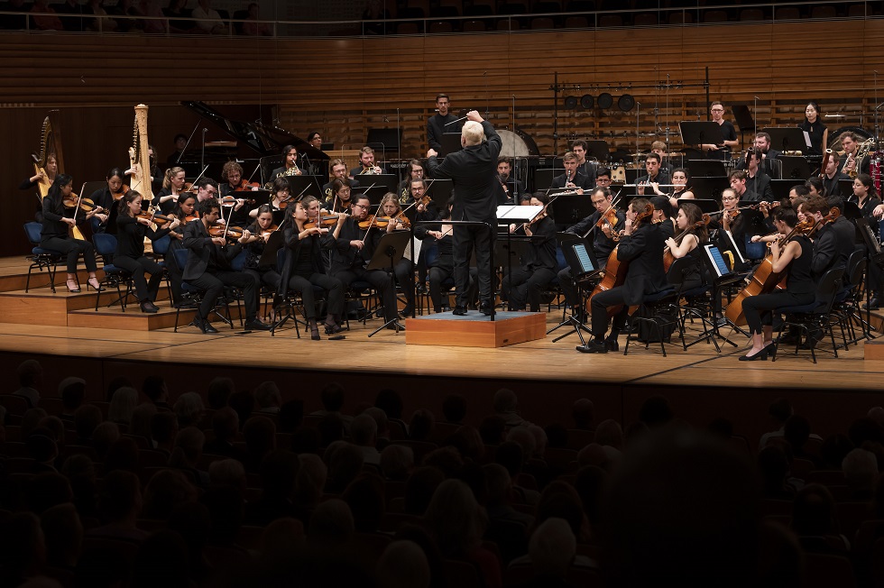 Thomas Adès hat sein Orchester fest im Griff Foto Priska Ketterer