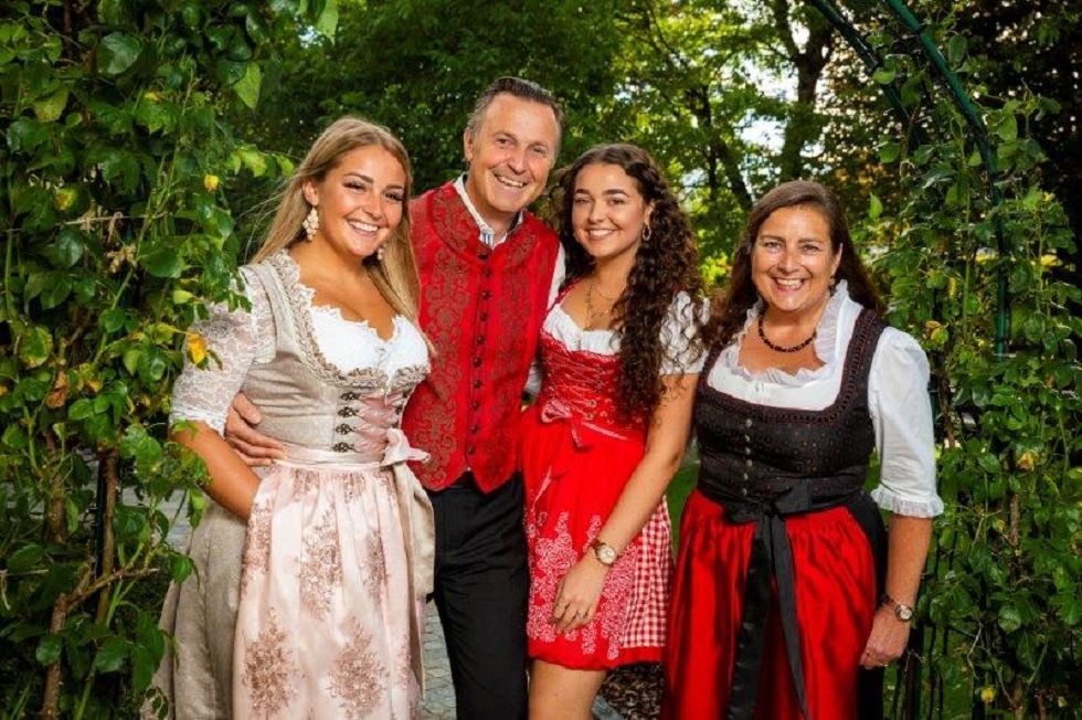 Die Gastgeber Familie Told