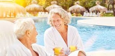 Medizinisch begleitete SeniorenWellnessRetreats Symbolbild