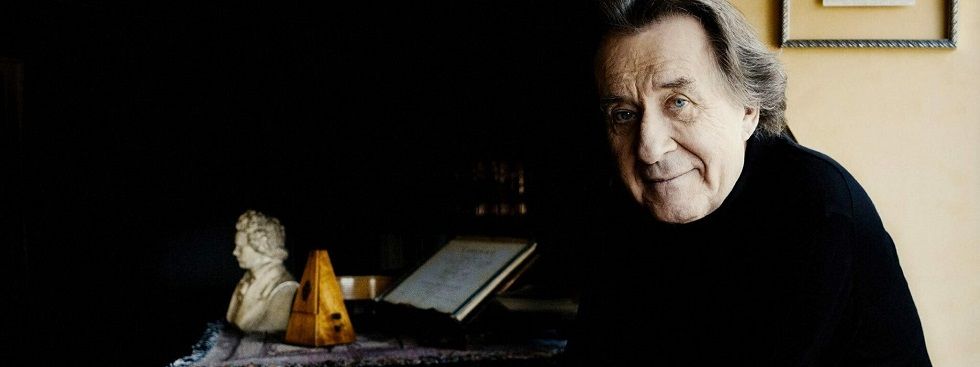 Rudolf Buchbinder am Piano