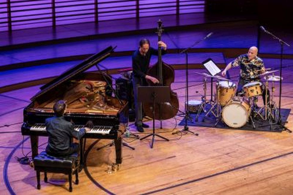 Klavier Fest Konzertfoto 19.05.2023 Fred Hersch Trio von Patrick Hürlimann