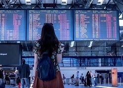 Nur wenige lassen unter Corona-Bedingungen den Blick in die Ferne schweifen. Wenn es wieder so weit ist, hilft ein GNF-Guide, ökologische Reiseentscheidungen zu treffen. Foto © Jan Vašek / Pixabay