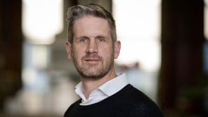 Nachhaltige Metall-Produktion: Prof. Dr. Hauke Springer entwickelt neue Wege.  Copyright: © UDE/Bettina Engel-Albustin