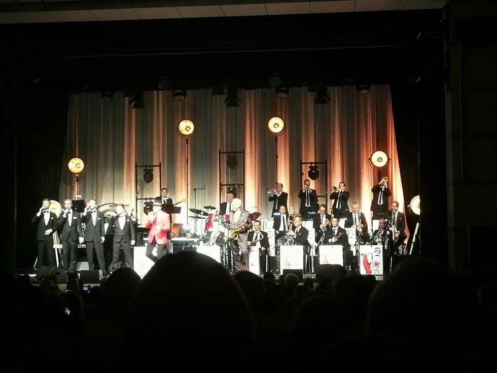 Die Band mit Pino Gasparini Szenenfoto des Konzertes von Sandra Neumeister