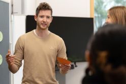 Der neue Bachelor-Studiengang "Management im Gesundheitswesen" der Universität Witten/Herdecke (UW/H) verbindet Managementkompetenz mit fundiertem Wissen über das Gesundheitssystem.  Quelle: Michael Schwettmann  Copyright: UW/H